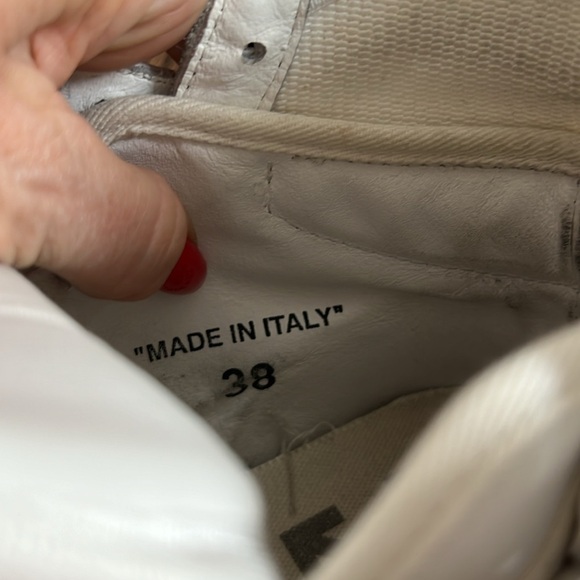 Off-White high top sneakers - Picture 4 of 8